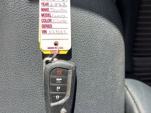 Used 2022 Toyota Camry SE image 51