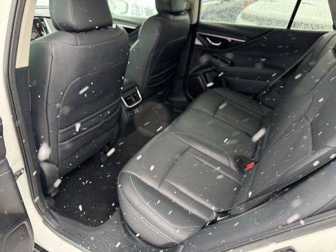 Used 2023 Subaru Outback Limited image 19