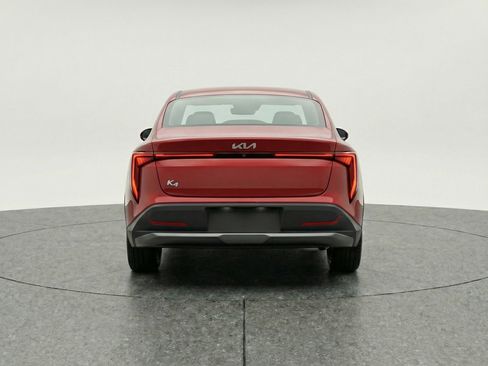 Used 2025 Kia K4 LXS image 7