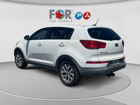 Used 2016 Kia Sportage LX FWD image 3