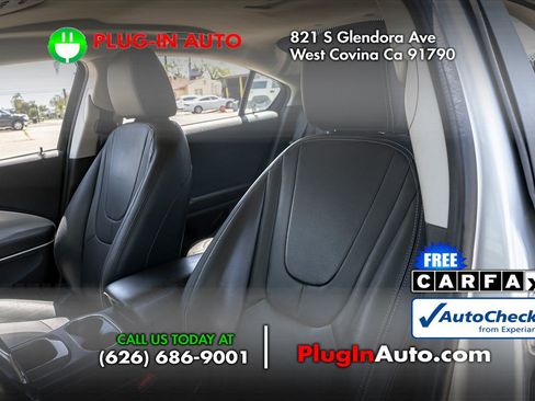 Used 2014 Chevrolet Volt Premium w/ Premium Trim Package FWD image 6