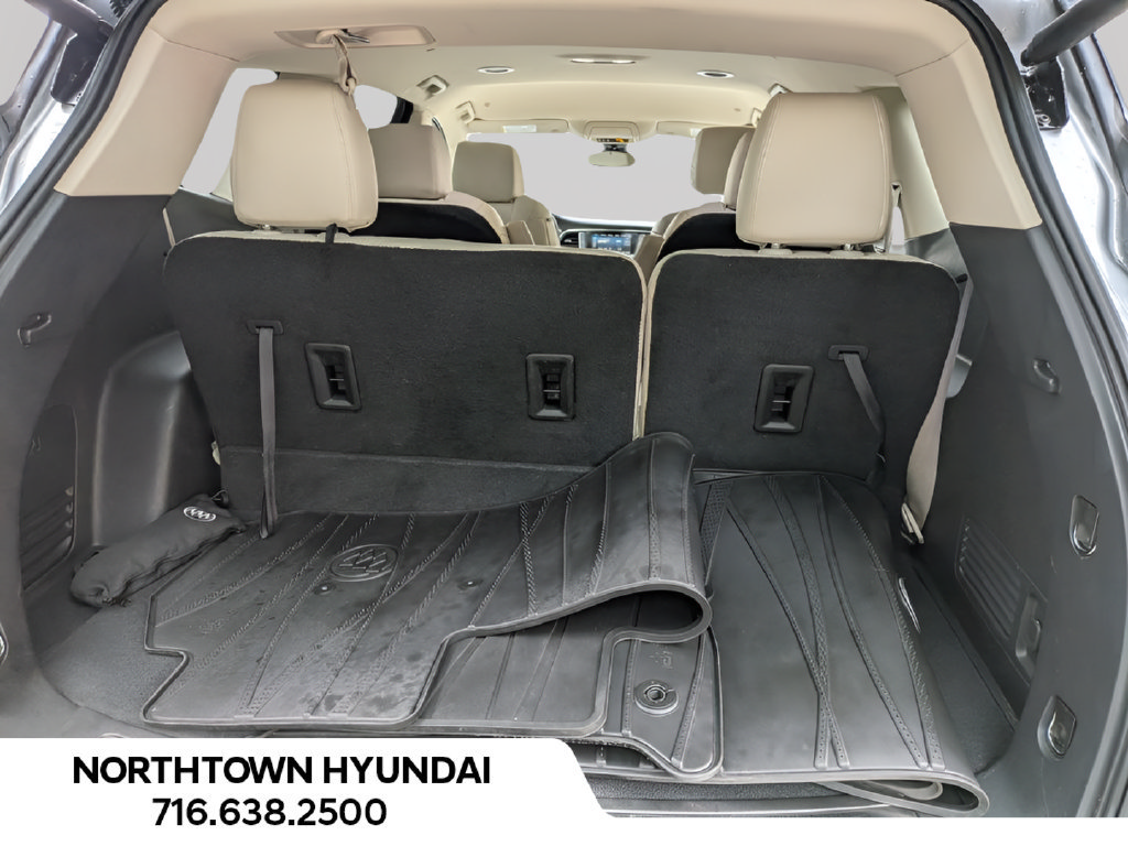 Used 2024 Buick Enclave Essence AWD/4WD image 37