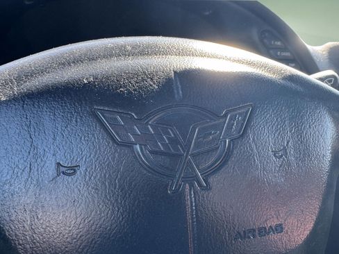 Used 1998 Chevrolet Corvette Base w/ Memory Pkg image 9