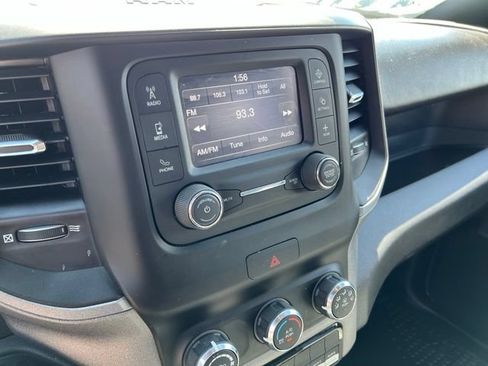 Used 2024 RAM 2500 Tradesman w/ Chrome Appearance Group AWD/4WD image 27