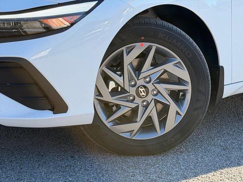 New 2026 Hyundai Elantra Blue image 25