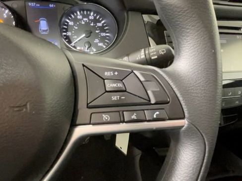 Used 2020 Nissan Rogue S AWD/4WD image 27