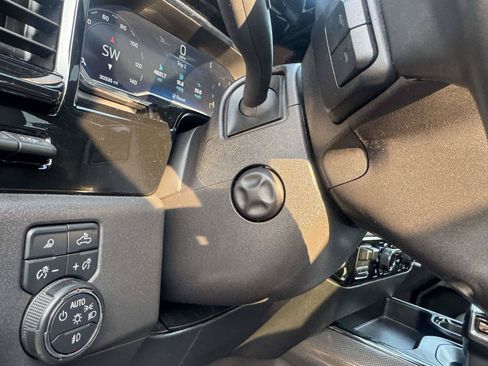 Used 2023 Chevrolet Silverado 1500 ZR2 w/ Technology Package AWD/4WD image 32