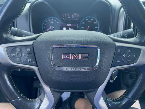 Used 2022 GMC Canyon Denali AWD/4WD image 18