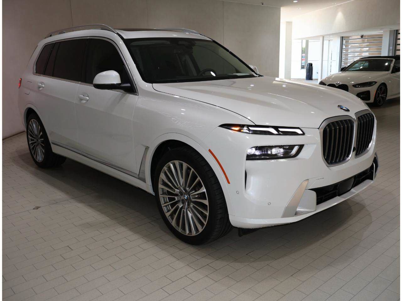 Certified 2024 BMW X7 xDrive40i w/ Premium Package AWD/4WD image 7