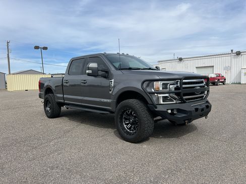 Used 2022 Ford F350 Lariat w/ Lariat Ultimate Package AWD/4WD image 18