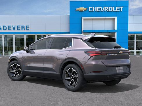 New 2026 Chevrolet Equinox EV LT image 3