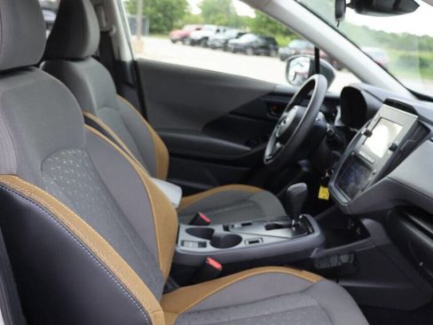 Used 2024 Subaru Crosstrek 2.0i image 15