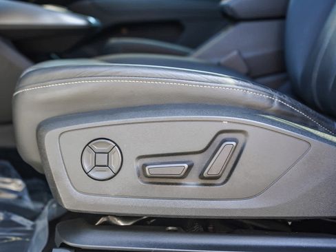 Used 2023 Audi Q4 e-tron Premium Plus w/ Premium Plus RWD image 22