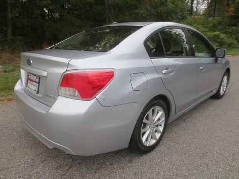 Used 2013 Subaru Impreza 2.0i Premium w/ All-Weather Pkg image 4