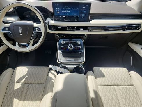 Used 2023 Lincoln Nautilus Black Label AWD/4WD image 8