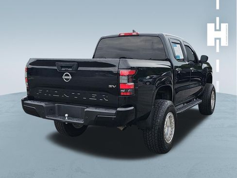Used 2022 Nissan Frontier SV w/ Technology Package RWD image 4