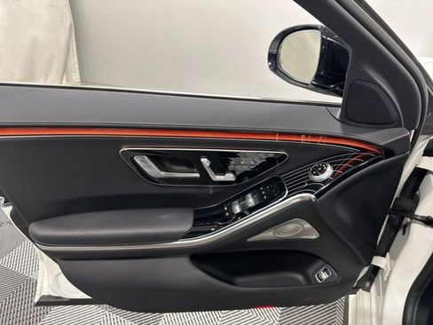Certified 2022 Mercedes-Benz S 580 4MATIC Sedan image 15