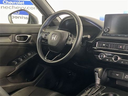 Used 2022 Honda Civic Sport image 14