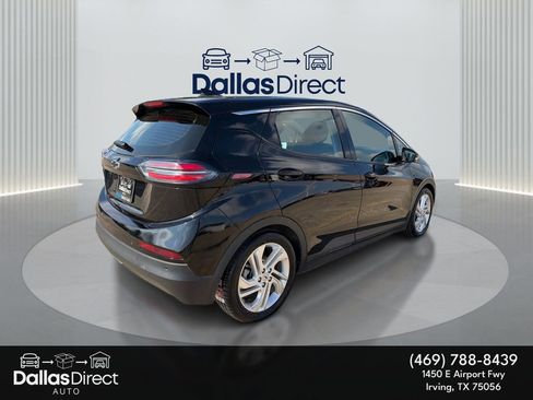 Used 2023 Chevrolet Bolt LT w/ Driver Confidence Package image 6