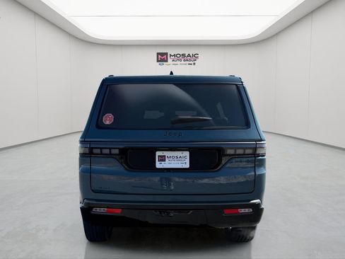 New 2026 Jeep Grand Wagoneer Limited w/ Convenience Group I AWD/4WD image 4