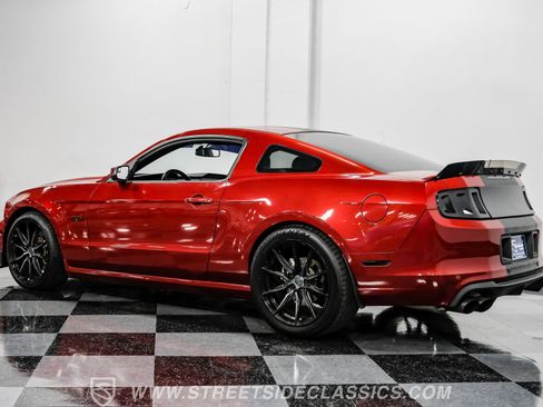 Used 2014 Ford Mustang GT Premium image 8