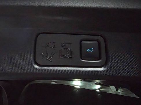 Used 2021 Ford Mustang Mach-E Select w/ Comfort/Appearance Package AWD/4WD image 36