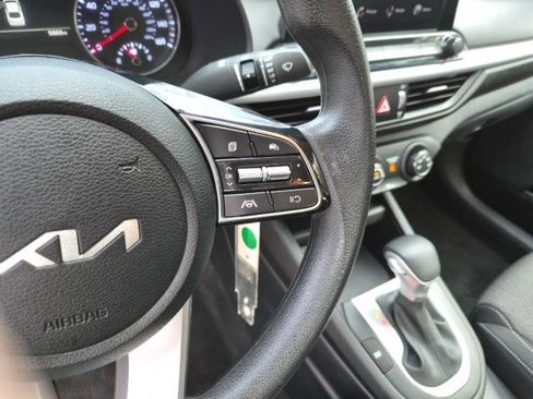 Used 2024 Kia Forte LXS w/ LXS Technology Package image 19
