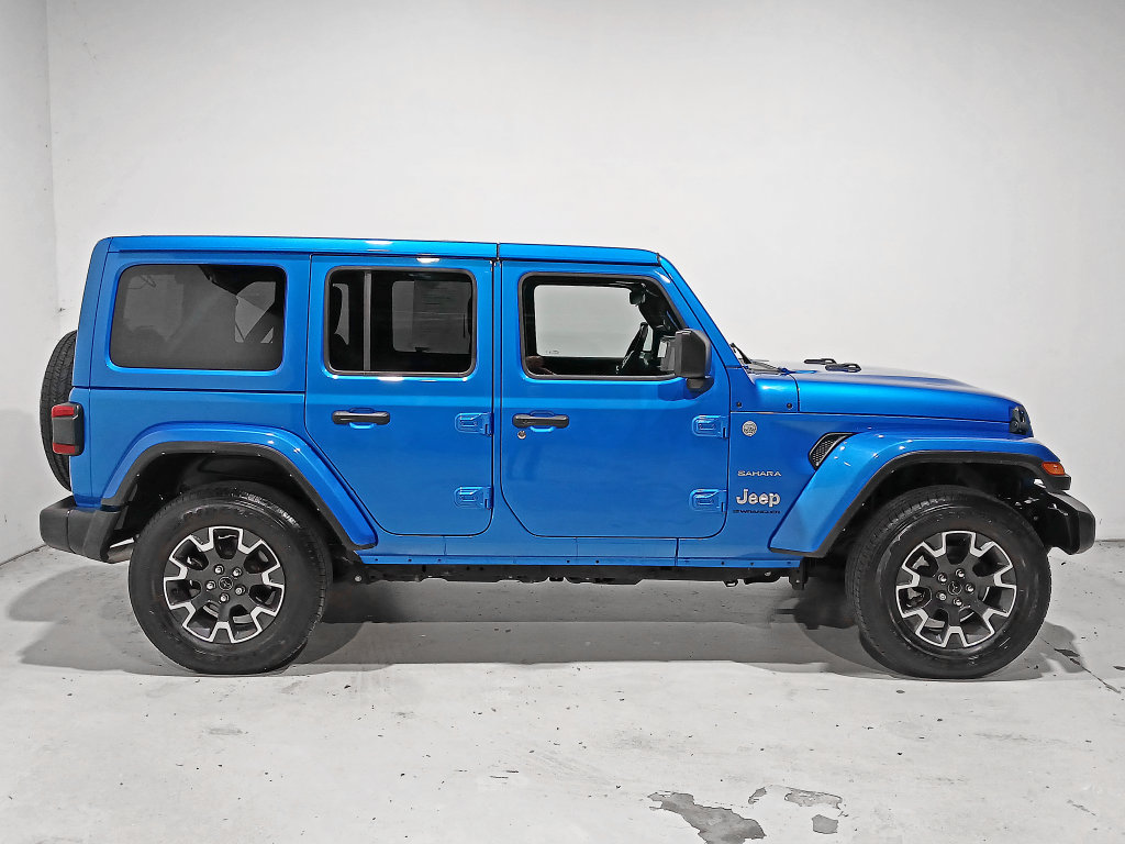 Used 2024 Jeep Wrangler Unlimited Sahara AWD/4WD image 7