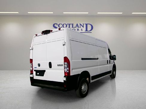 Used 2025 RAM ProMaster 2500 FWD image 6