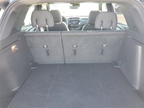 Used 2023 Chevrolet TrailBlazer RS w/ Sun and Liftgate Package image 7
