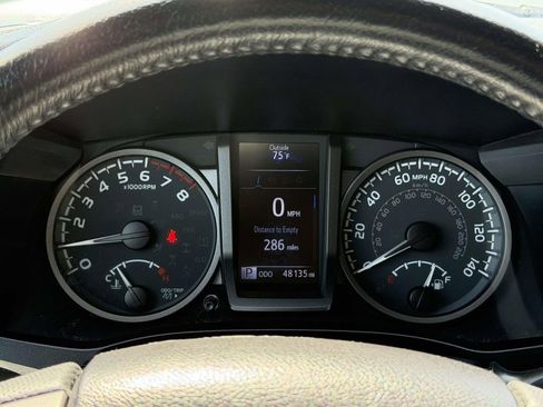 Certified 2021 Toyota Tacoma TRD Sport w/ Blackout Package (TMS) image 12