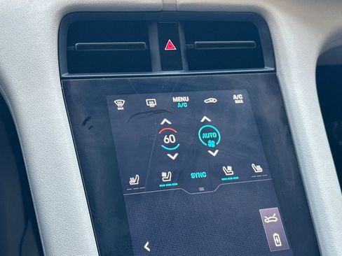 Certified 2022 Porsche Taycan RWD image 20