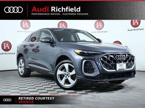 Used 2025 Audi Q5 Premium Plus w/ Premium Plus AWD/4WD image 1