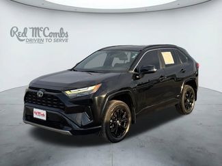 Used 2022 Toyota RAV4 SE video 1