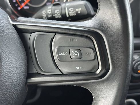 Used 2018 Jeep Wrangler Sport AWD/4WD image 19