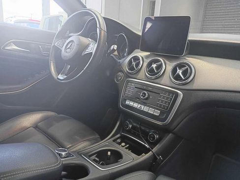 Used 2019 Mercedes-Benz CLA 250 4MATIC image 16