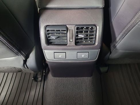 Used 2017 Subaru Outback 2.5i Limited AWD/4WD image 18