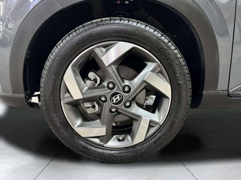 Used 2024 Hyundai Venue Limited FWD image 63