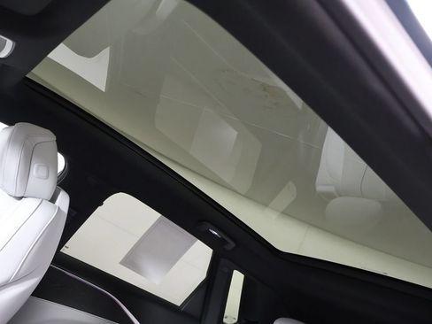 Used 2025 Cadillac Lyriq Luxury RWD image 22