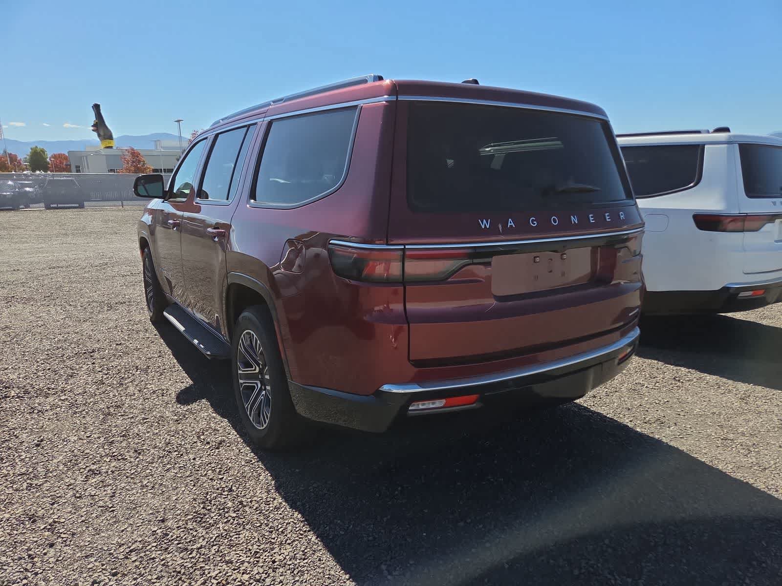 Used 2024 Jeep Wagoneer Series II w/ Flexible Seating Group AWD/4WD image 3