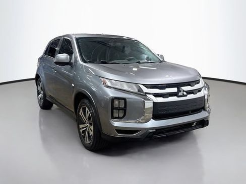 Used 2020 Mitsubishi Outlander Sport ES FWD image 3