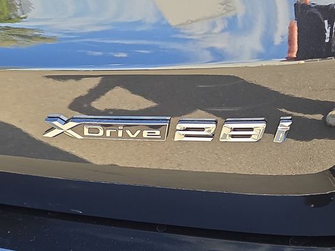 New 2026 BMW X1 xDrive28i w/ Technology Package image 16
