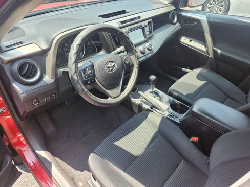 Used 2015 Toyota RAV4 LE FWD image 4