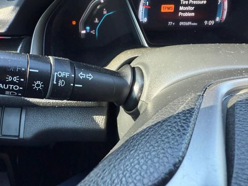 Used 2018 Honda Civic EX image 15