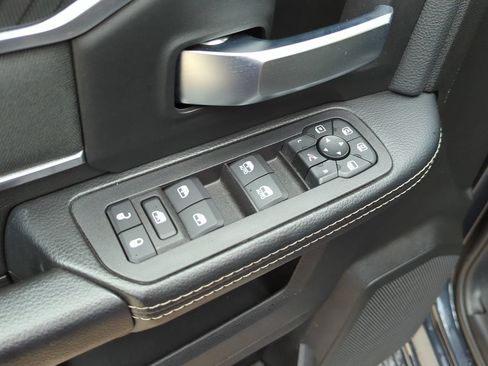Used 2026 RAM 2500 Big Horn AWD/4WD image 9