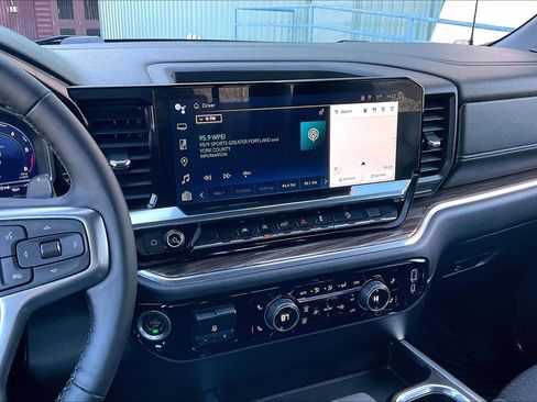 Used 2023 Chevrolet Silverado 1500 RST w/ Convenience Package II image 7