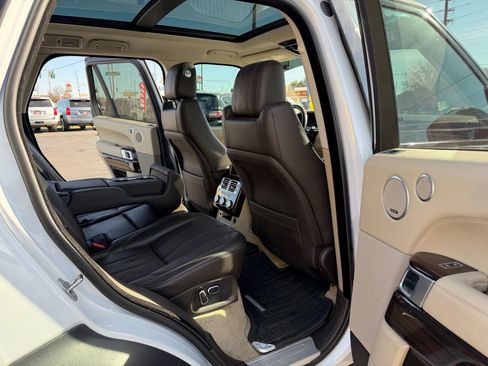 Used 2015 Land Rover Range Rover Supercharged AWD/4WD image 8