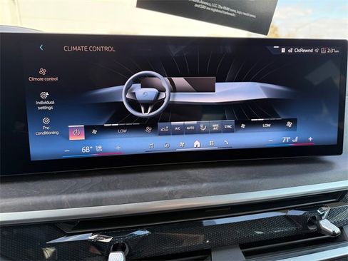 Certified 2026 BMW X7 xDrive40i w/ Premium Package image 38