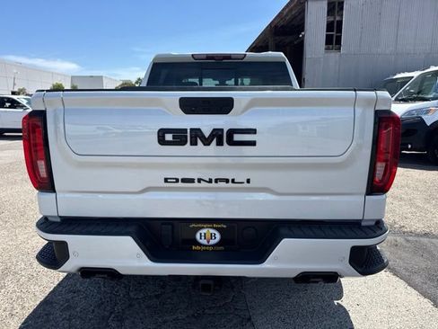 Used 2022 GMC Sierra 1500 Denali w/ Denali Reserve Package AWD/4WD image 7
