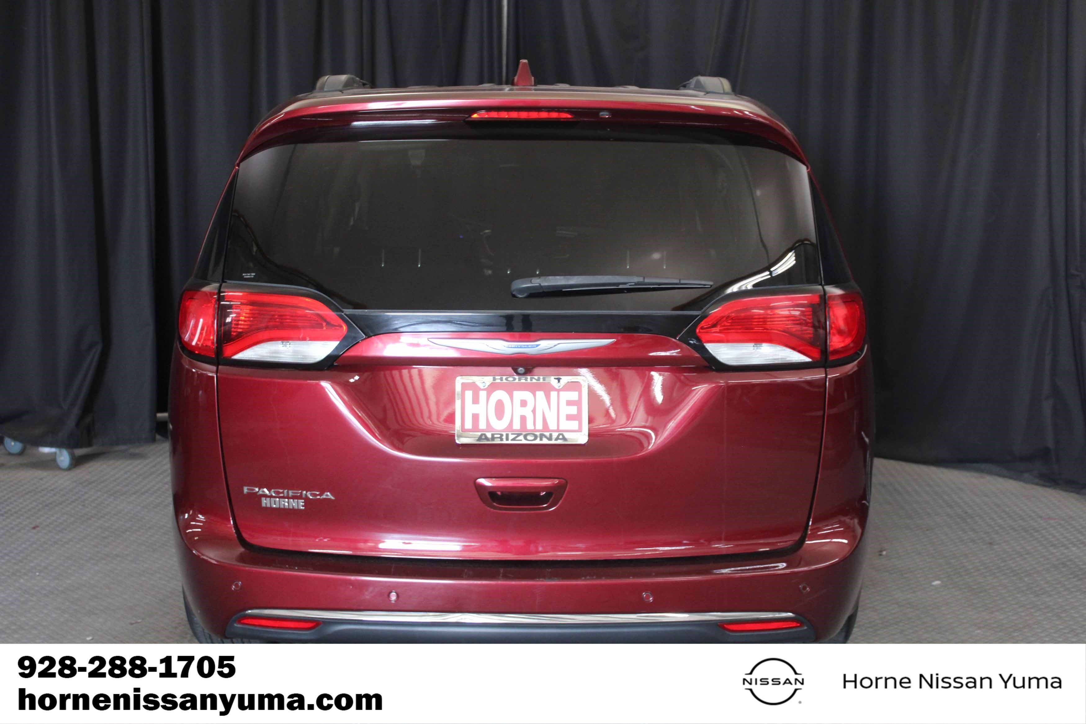 Used 2018 Chrysler Pacifica Touring Plus FWD image 15